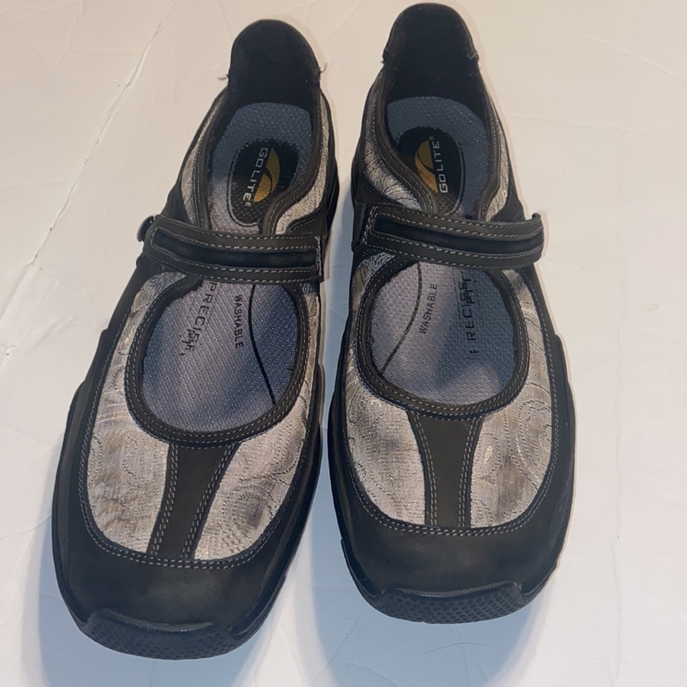Go Lite olive green washable Mary Jane shoes size 9 - Picture 2 of 12